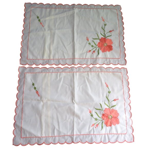 Vintage Embroidered Floral Sheer Pillow Shams Scalloped Edges Set of 2 NEW - Picture 1 of 10